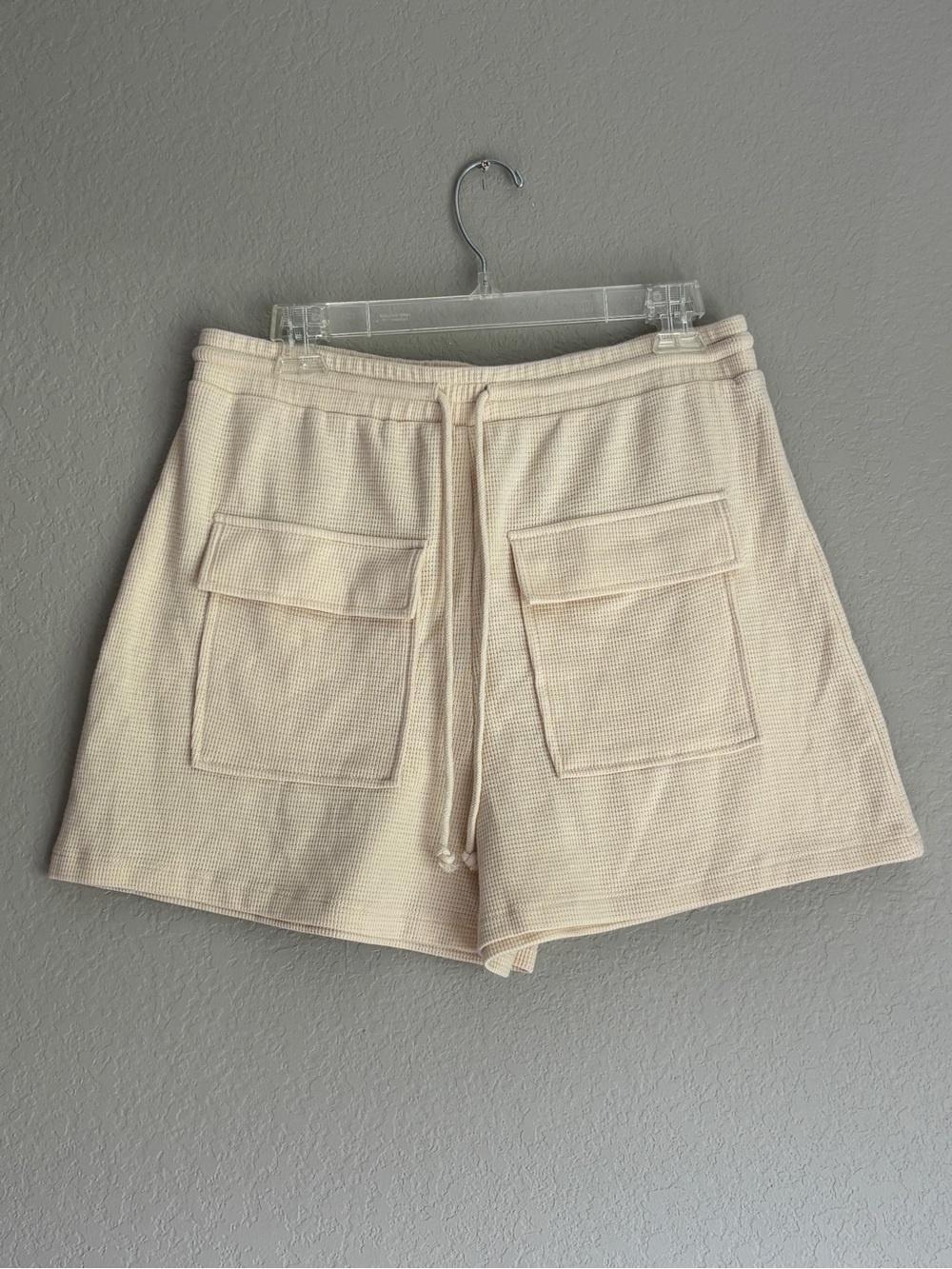 NWT Double Zero Cream Waffle-Knit Drawstring Shorts Women’s L